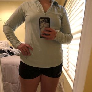 Blue/green running top